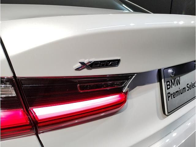320d xDrive Berline RHD