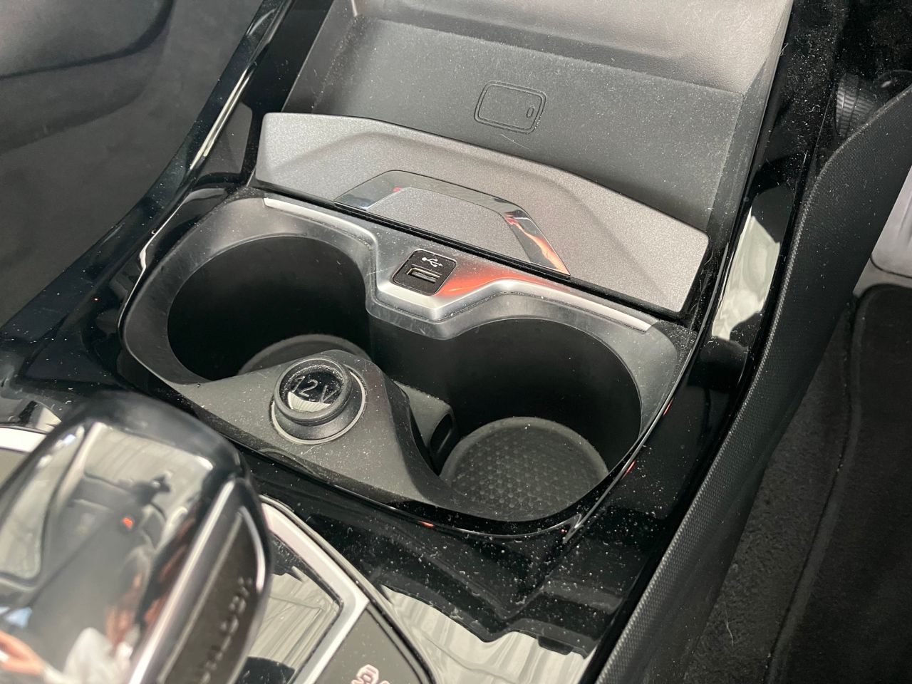 F40 118d Sports Hatch 5-door B47 2.0d
