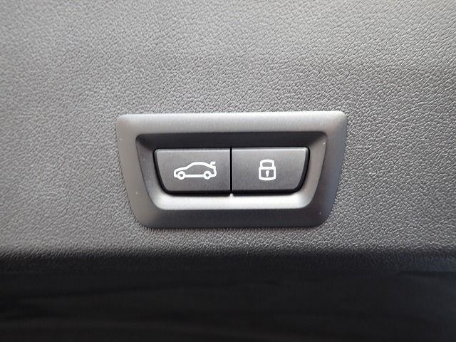 XM RHD