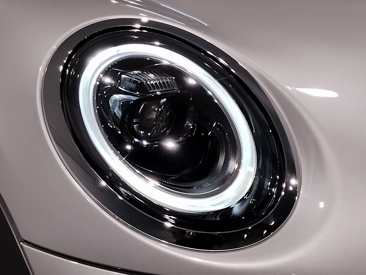MINI Cooper F56 RHD
