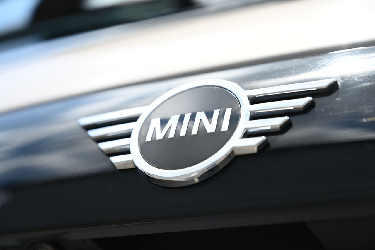 MINI Cooper F56 RHD