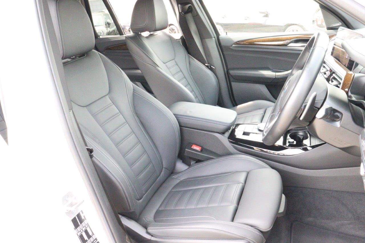 G01 X3 M40i RHD LCI ZA
