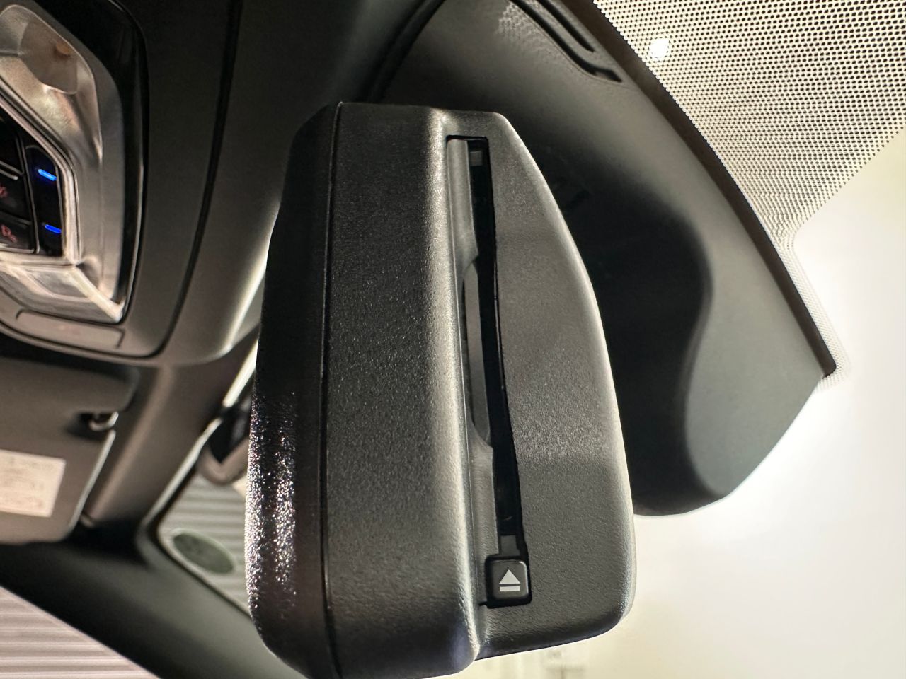 G29 z4 sDrive20i RHD