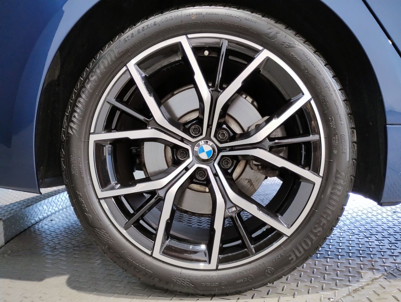 520d xDrive Sedan RHD