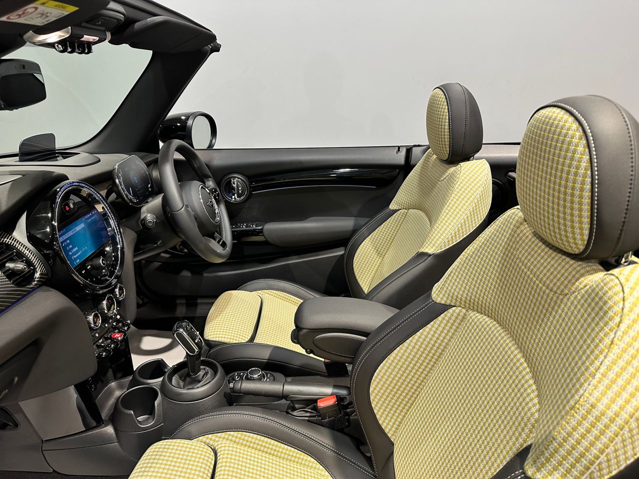 MINI Cooper S Convertible RHD