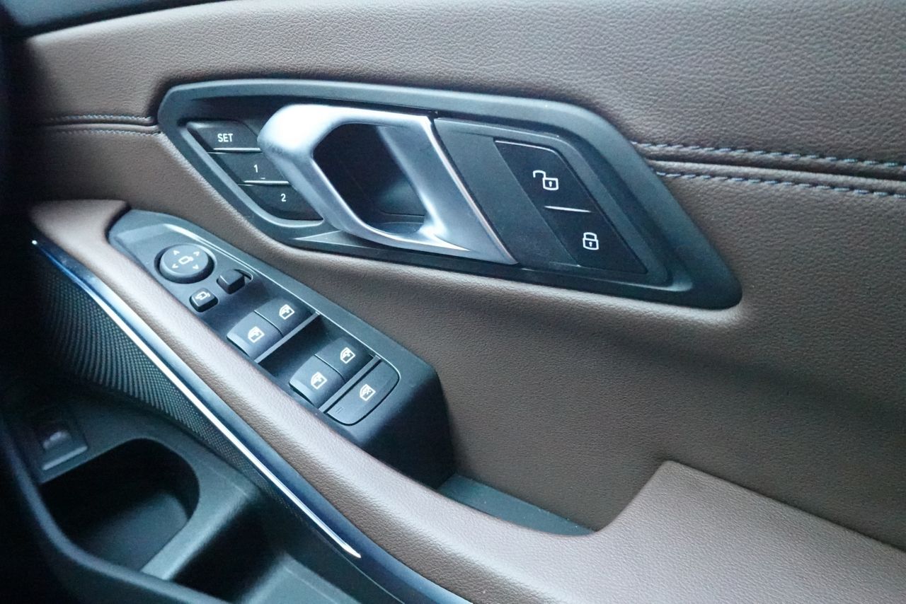 G20 320i Saloon LCI RHD MX