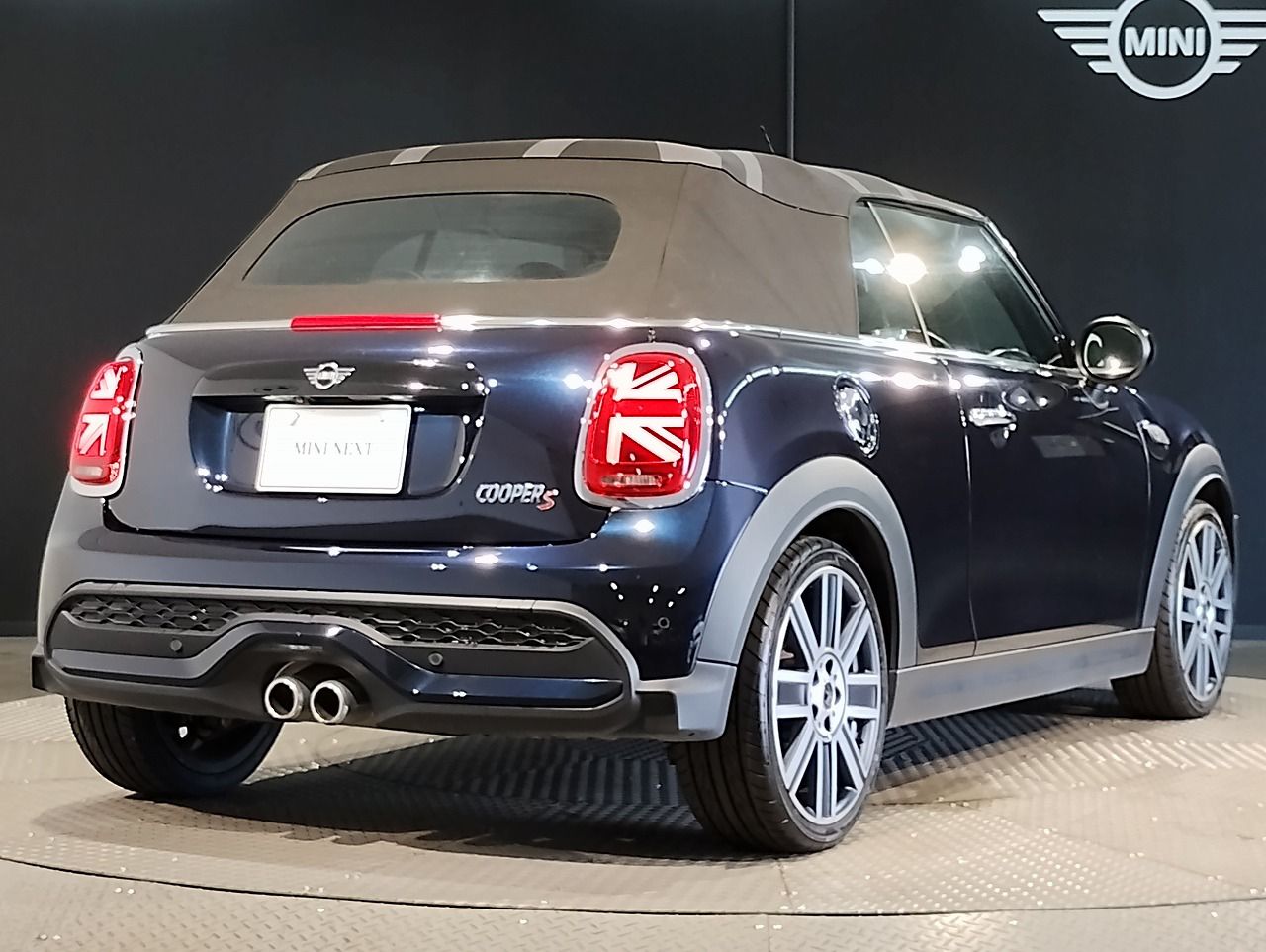 MINI Cooper S Convertible RHD