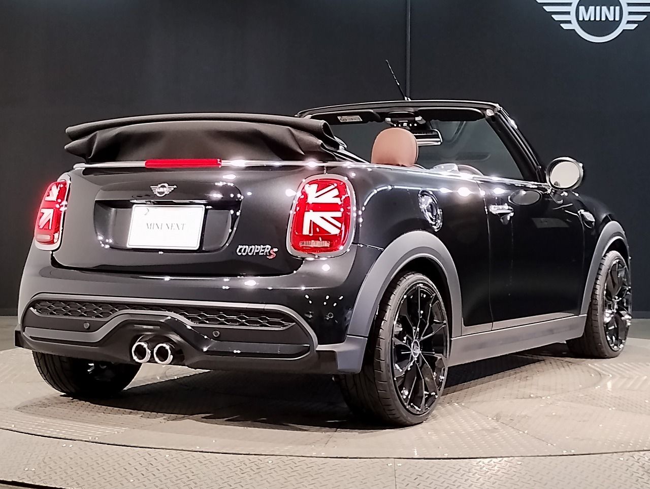 MINI Cooper S Convertible RHD