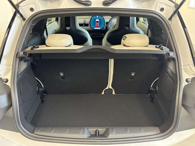 F66 MINI Cooper C 3Dr