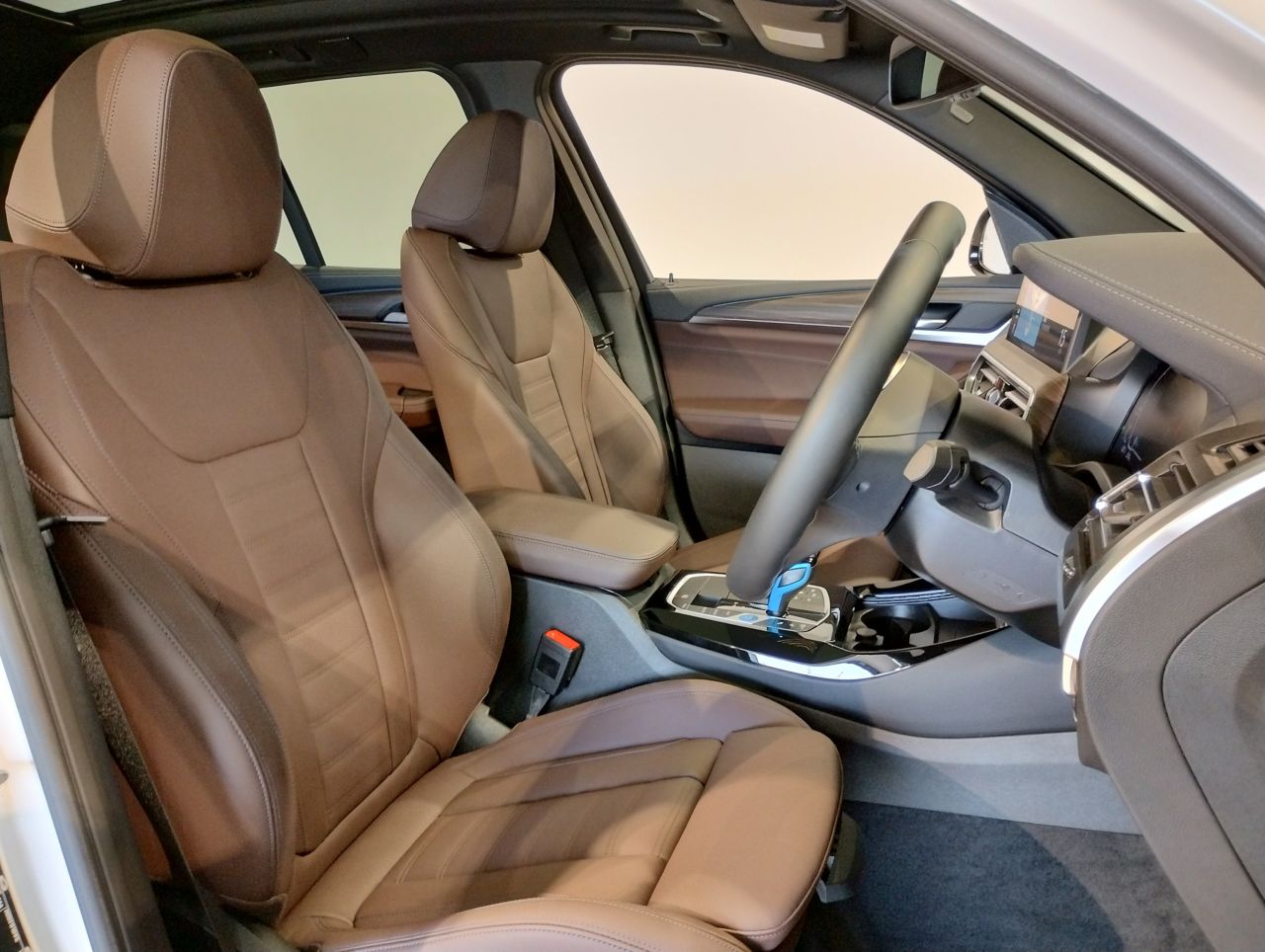 G08 iX3 BEV RHD