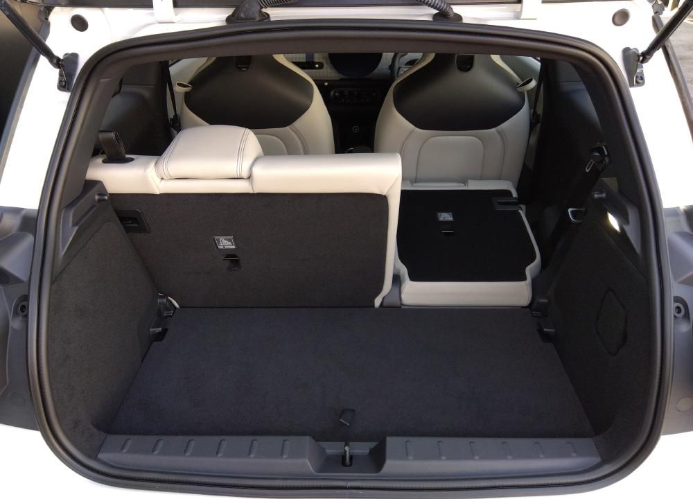 J01 MINI Cooper SE