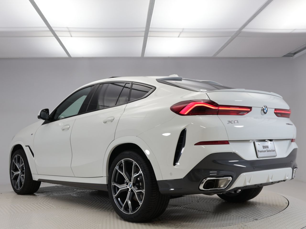 X6 xDrive30d M Sport RHD
