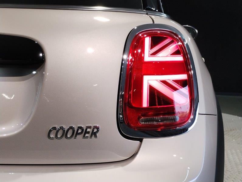 MINI Cooper F56 RHD