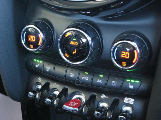 MINI Cooper F56 RHD