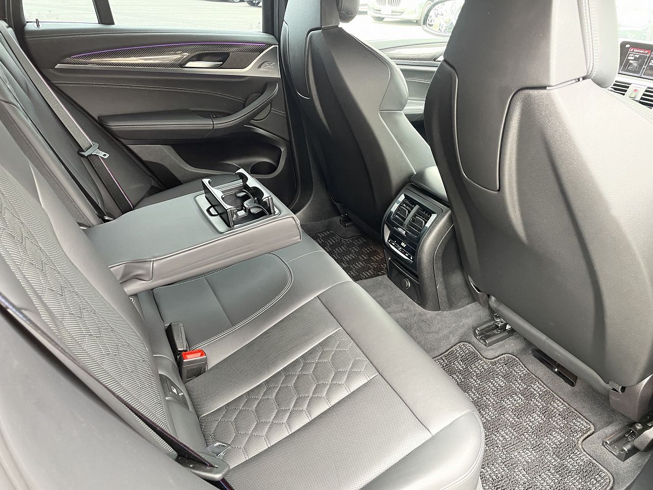 X4 M RHD