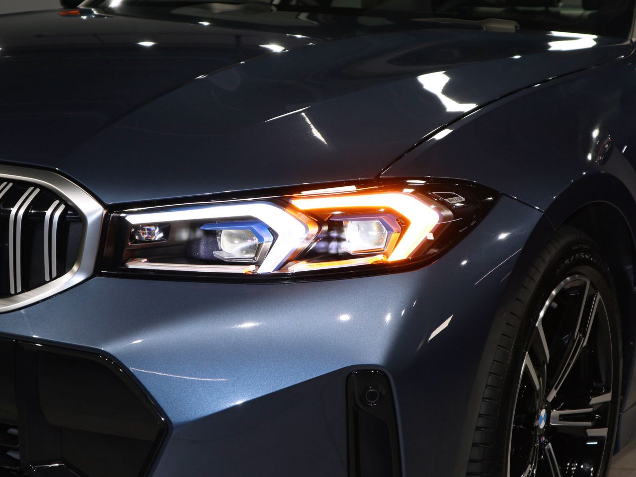 320d xDrive Berline RHD