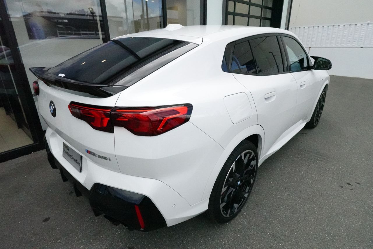 X2 M35i xDrive RHD