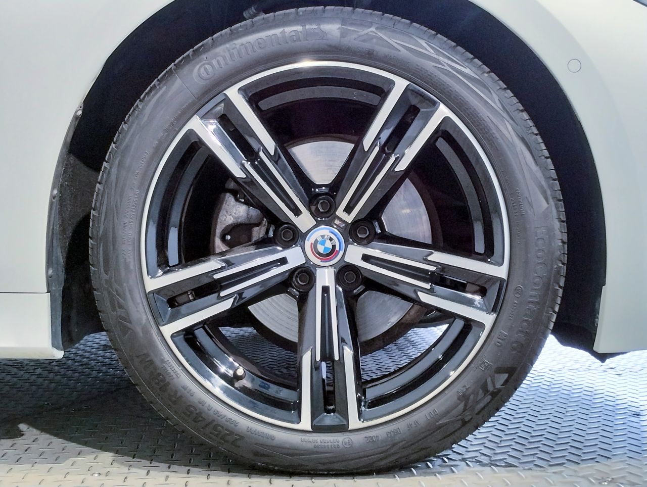 320d xDrive Berline RHD