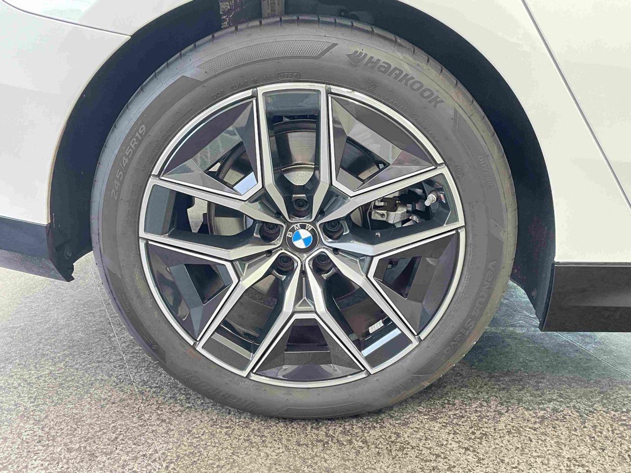 520i Sedan RHD