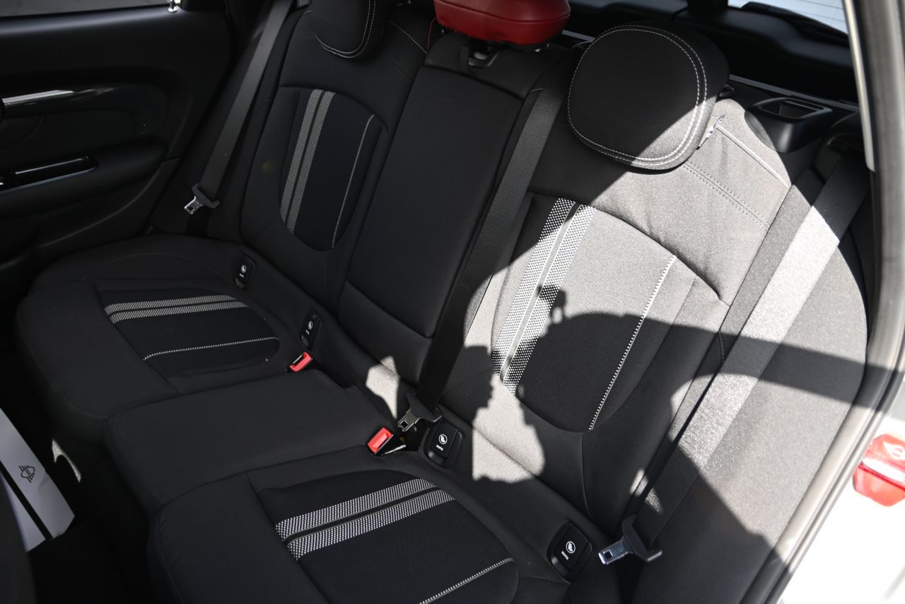 MINI COOPER S CLUBMAN