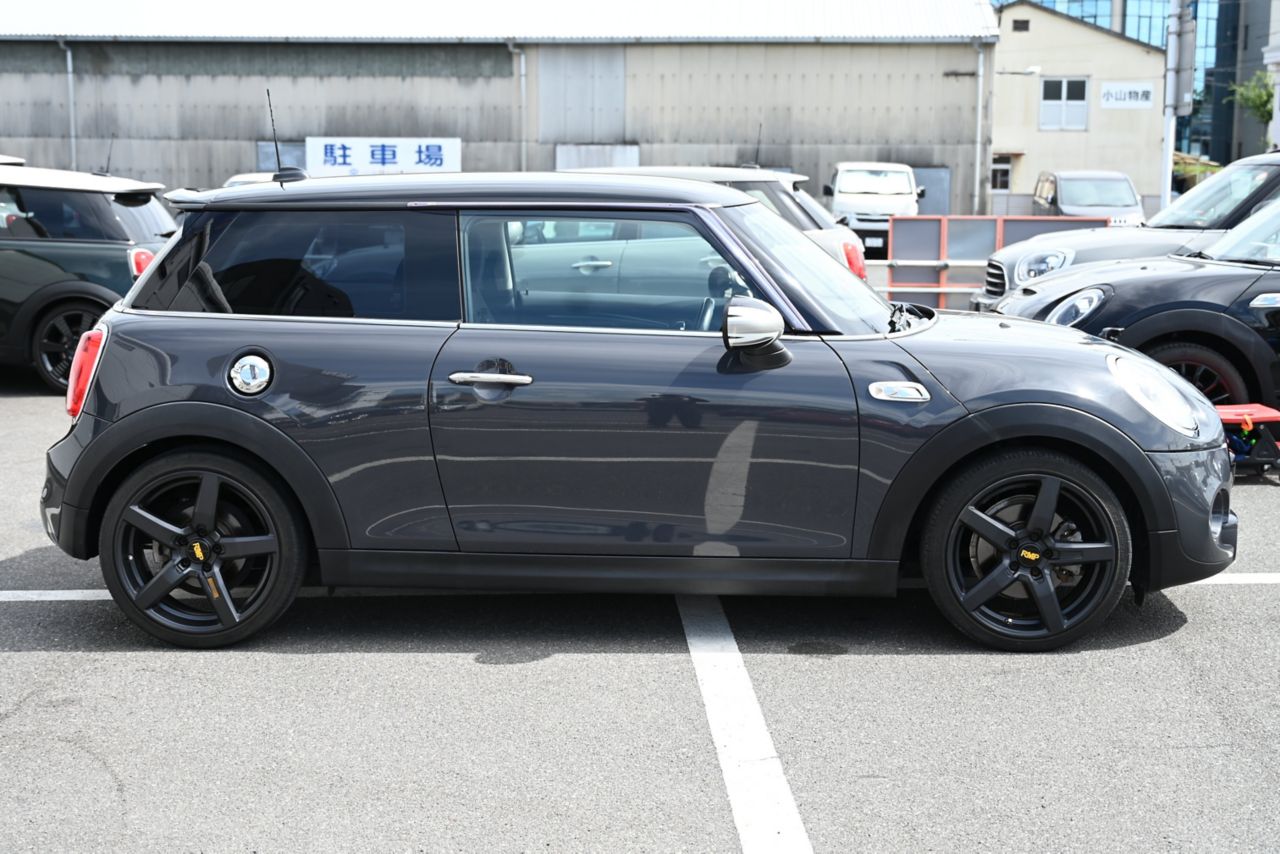 F56 MINI COOPER S