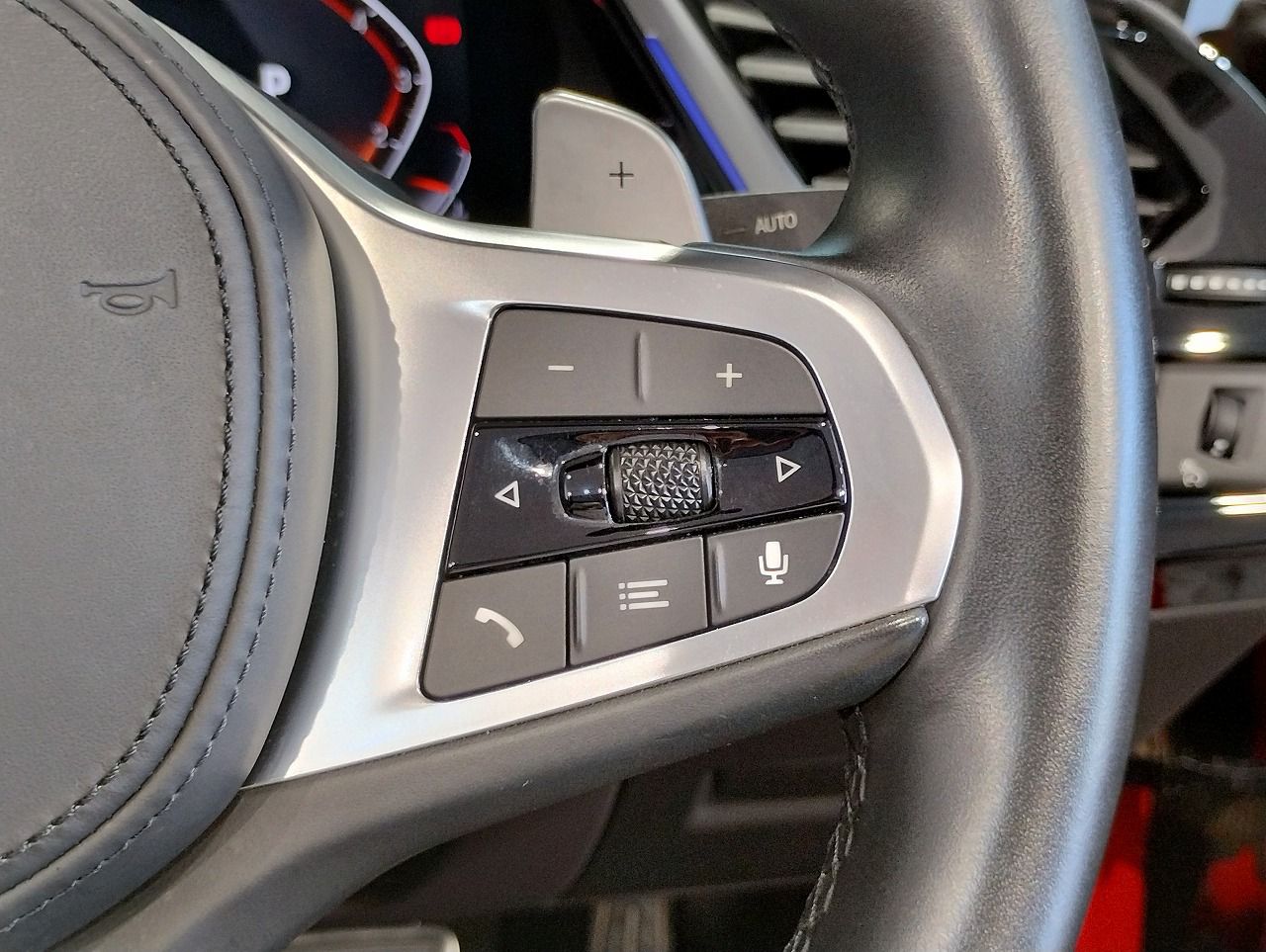 G29 z4 sDrive20i RHD
