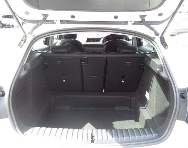 F40 118d Sports Hatch 5-door B47 2.0d