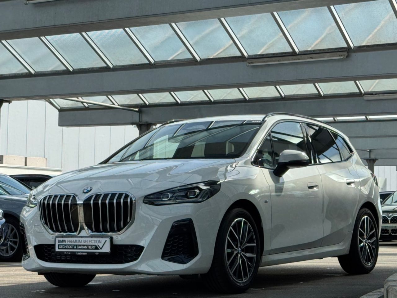 BMW 218