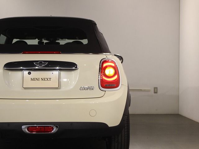 MINI CONVERTIBLE COOPER