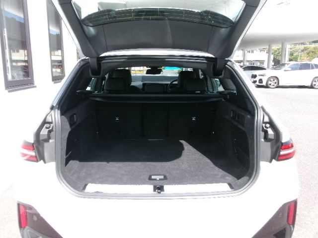 BMW i5 eDrive40 M Sport RHD