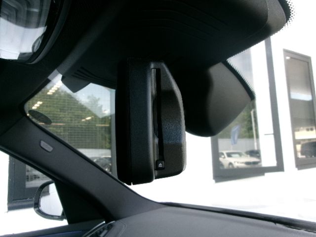 iX2 xDrive30 MSP