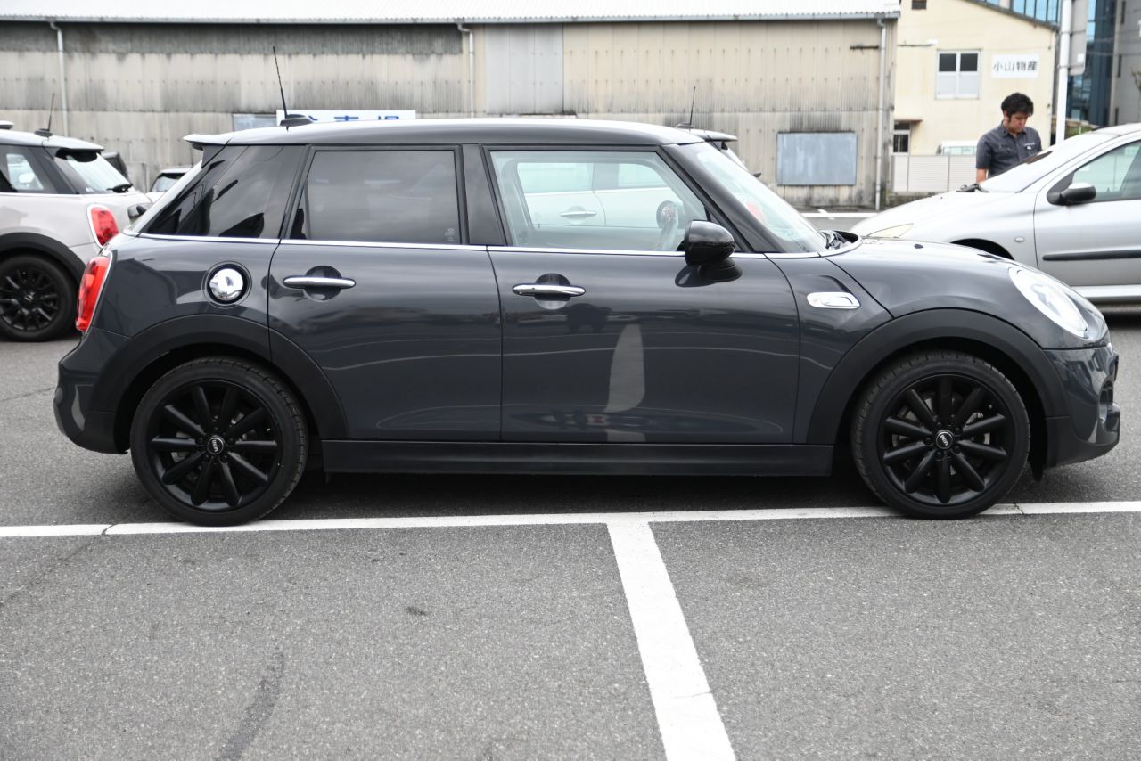 F55 COOPER S