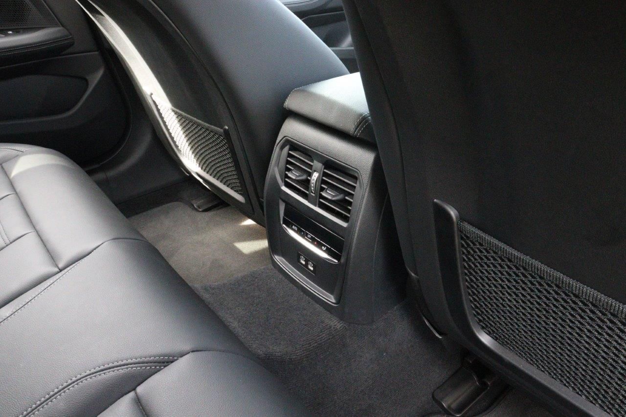 G26 i4 eDrive40 RHD