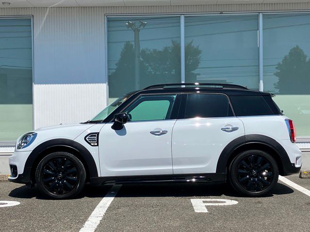 MINI CROSSOVER COOPER D