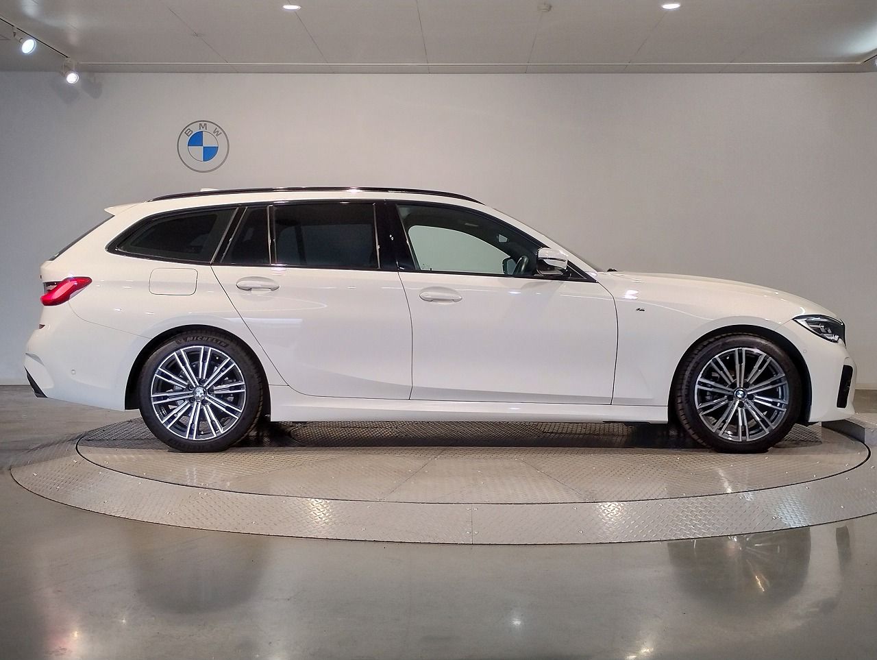 G21 318i Touring