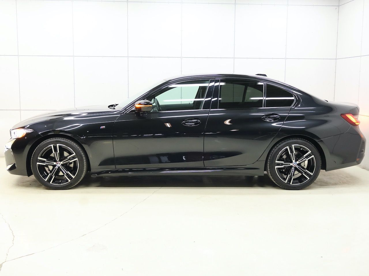 320d xDrive Berline RHD