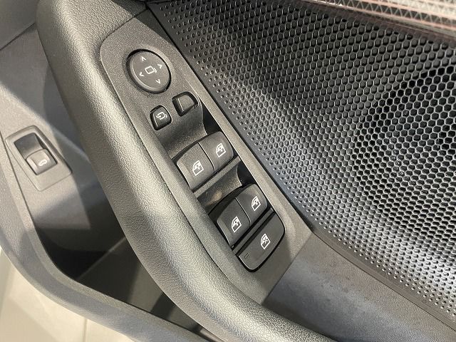 F40 118d Sports Hatch 5-door B47 2.0d