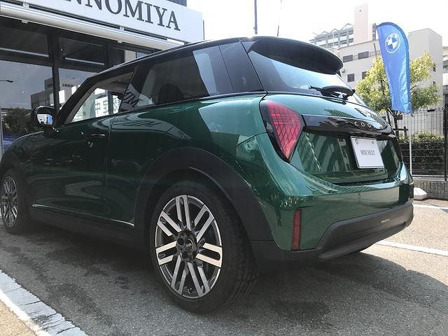 F66 MINI Cooper C 3Dr