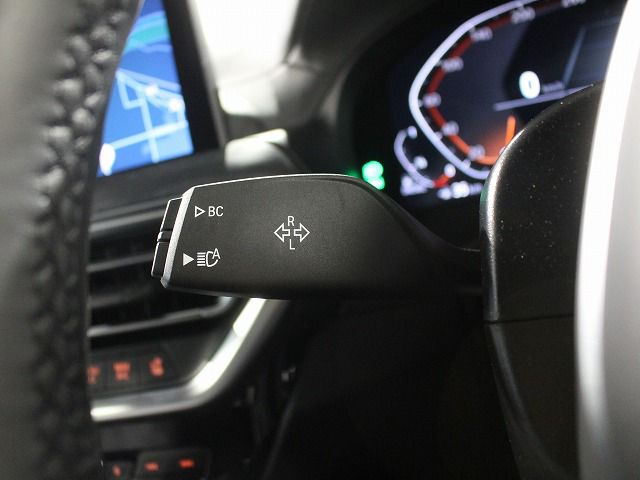 X4 xDrive20d RHD