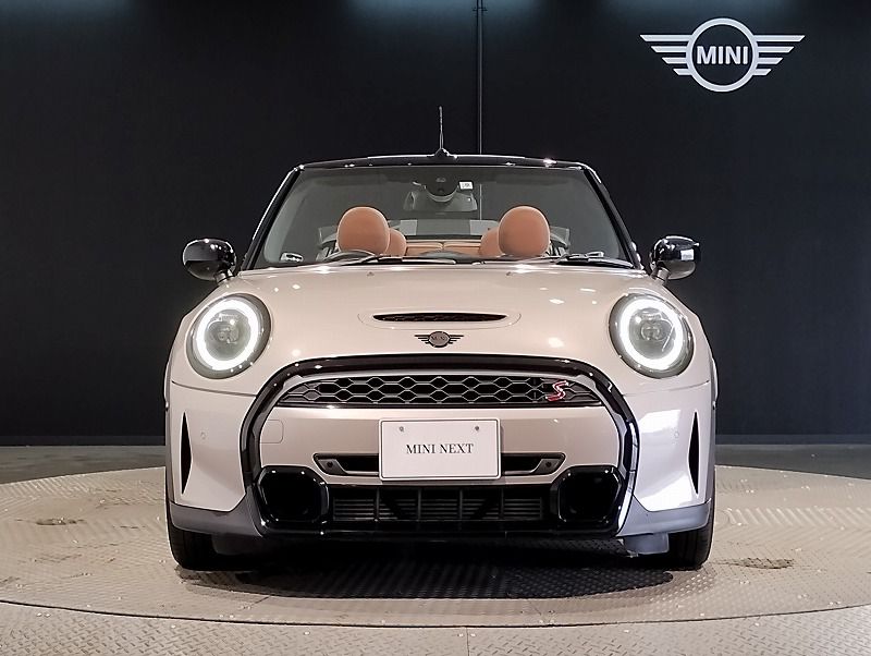 MINI Cooper S Convertible RHD