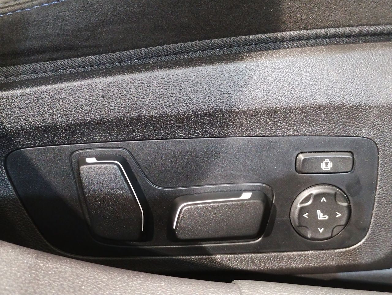 G20 320i Saloon LCI RHD MX