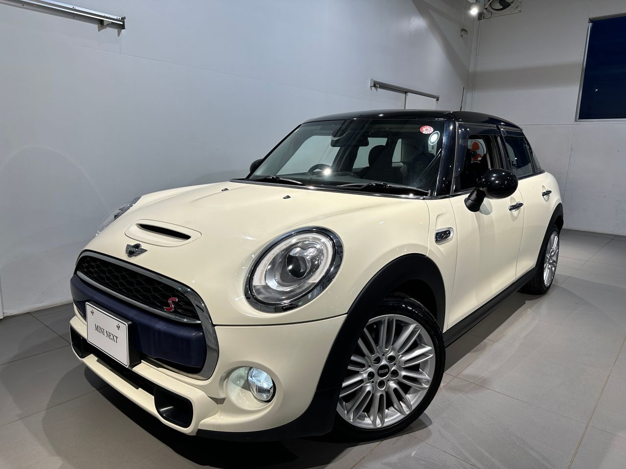 F55 COOPER S D(AT)