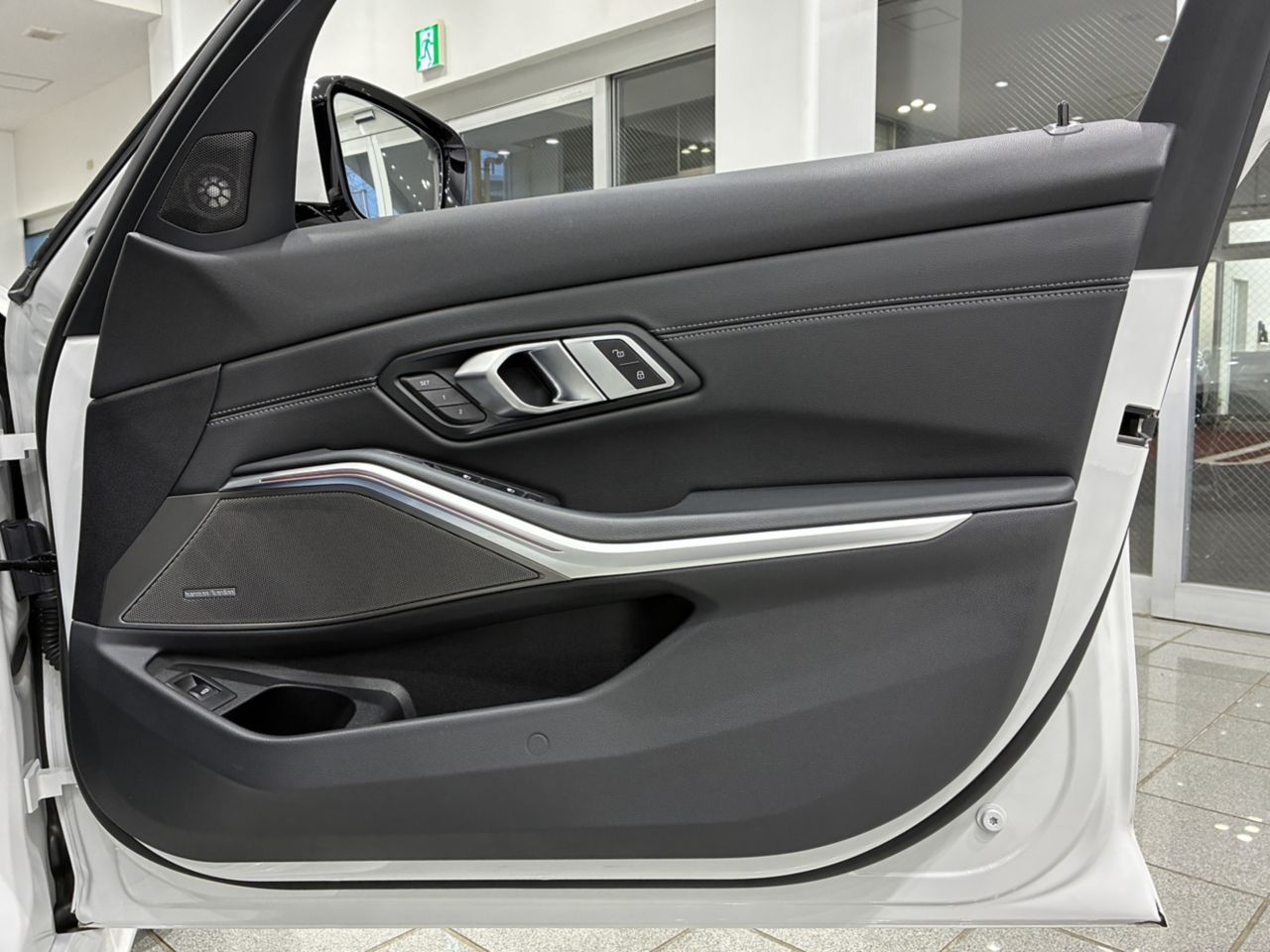 320d xDrive Berline RHD