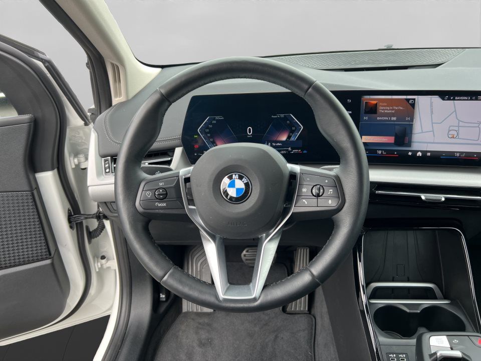 BMW 218