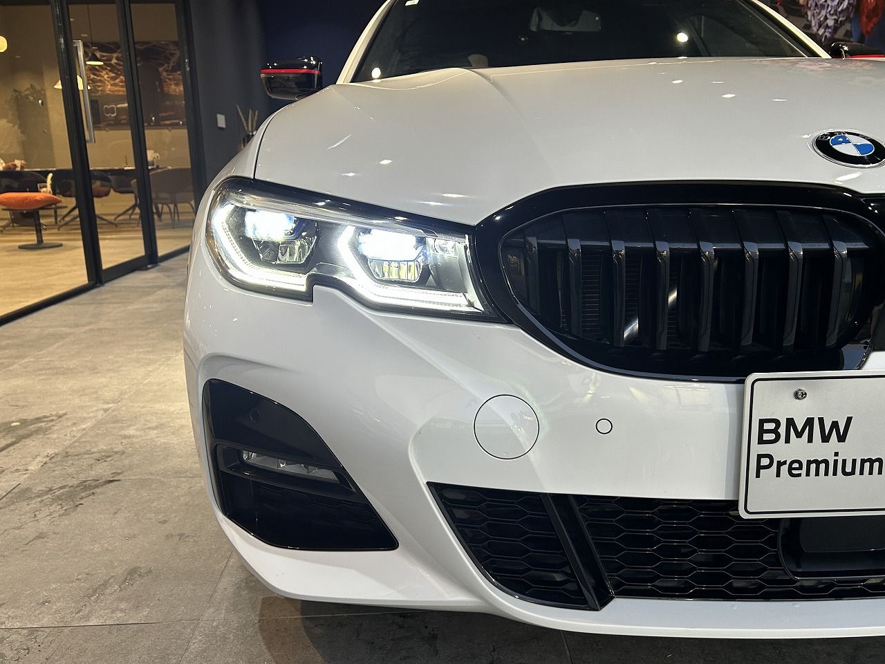 G20 320d xDrive RHD Saloon