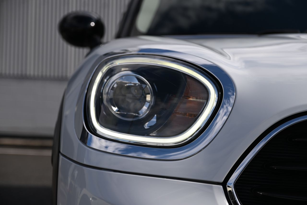 MINI CROSSOVER COOPER D