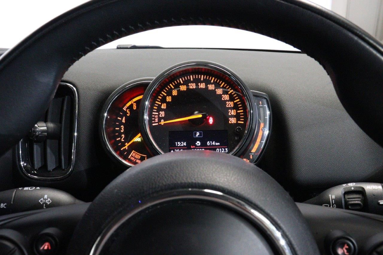 MINI CROSSOVER COOPER D