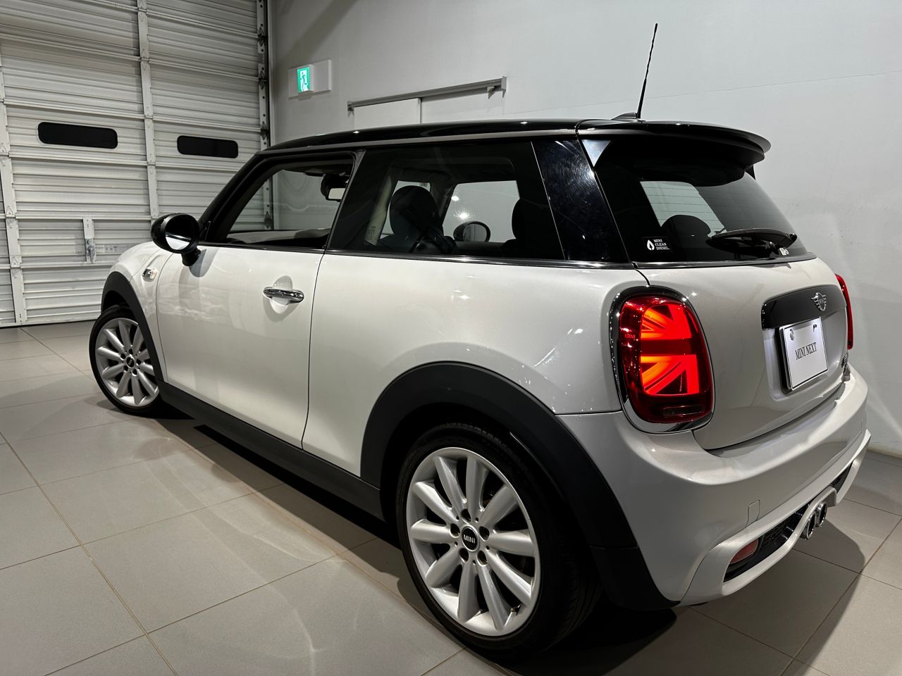 F56 COOPER S D(AT)