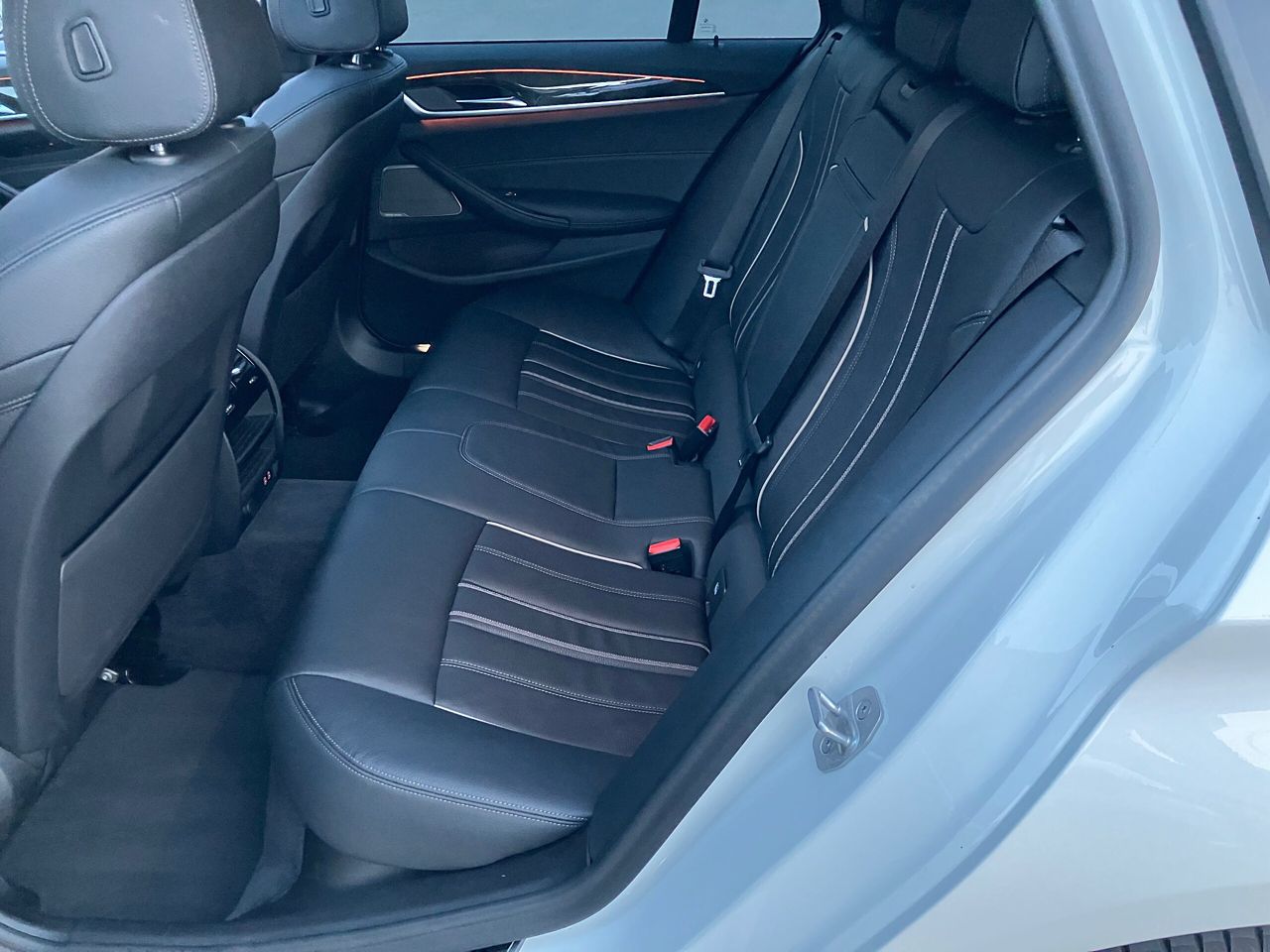 520d xDrive Touring RHD
