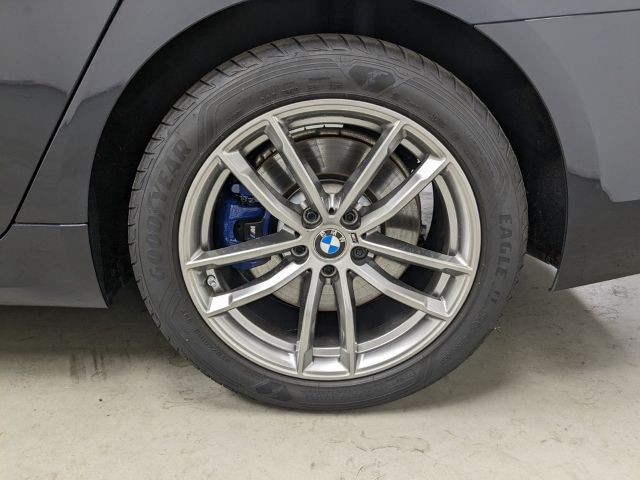 530e xDrive Limousine